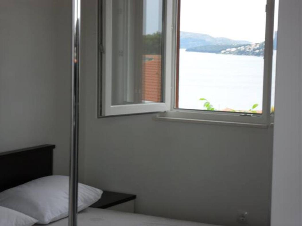 Apartment Mia - Spacious Apartment On 85 M2 With Beautiful Sea View Трогир Екстериор снимка