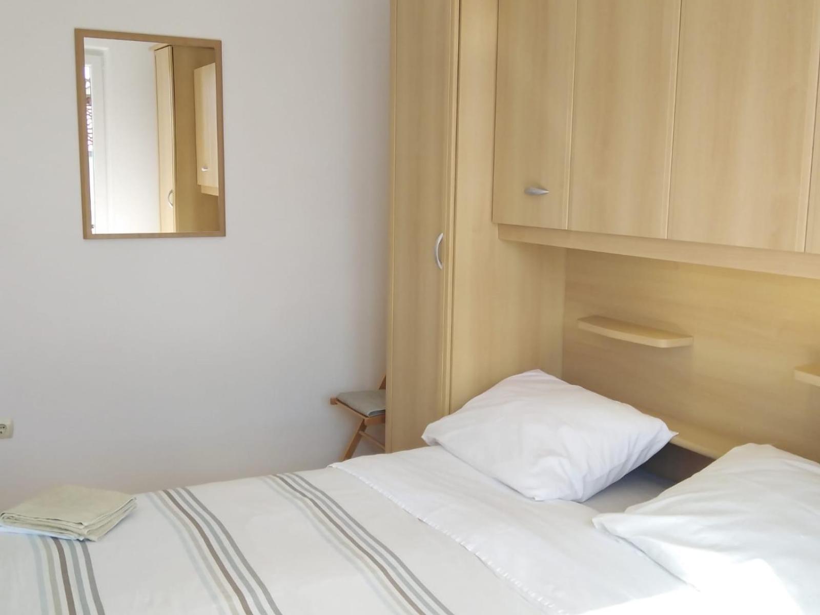 Apartment Mia - Spacious Apartment On 85 M2 With Beautiful Sea View Трогир Екстериор снимка
